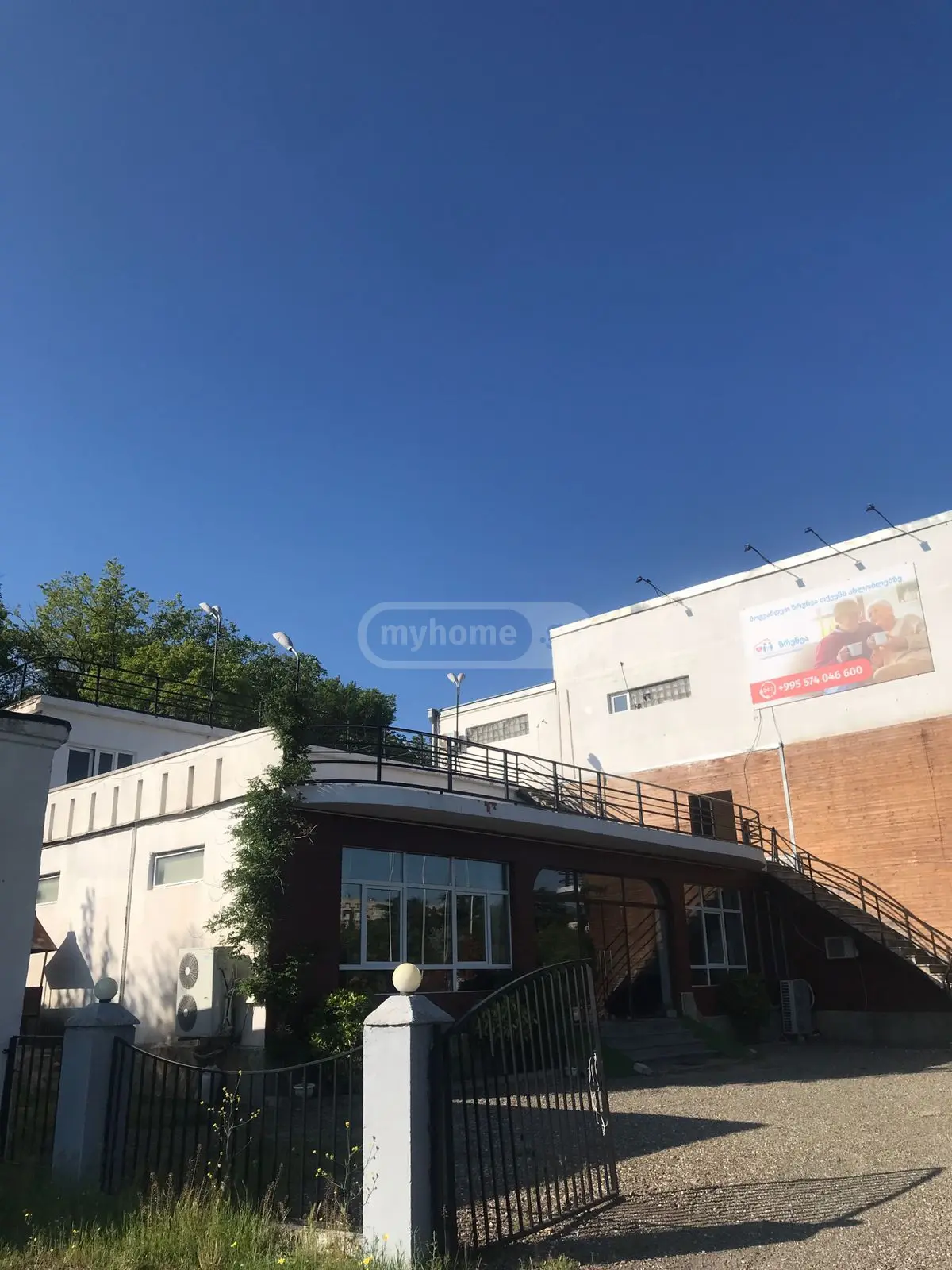 10+ Room Hotel For Sale In Lotkini view 5