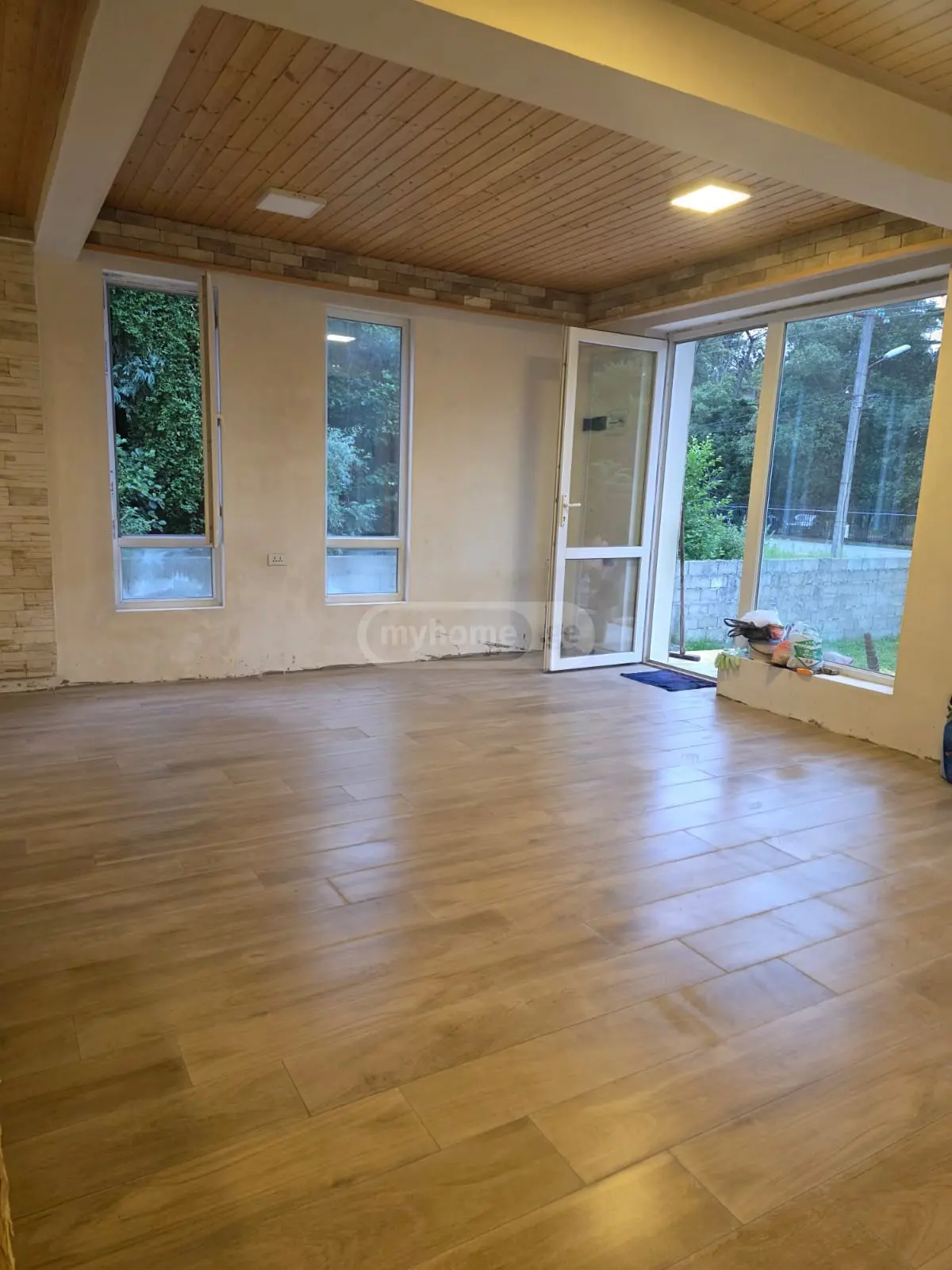 4 Room Private House For Sale view 6