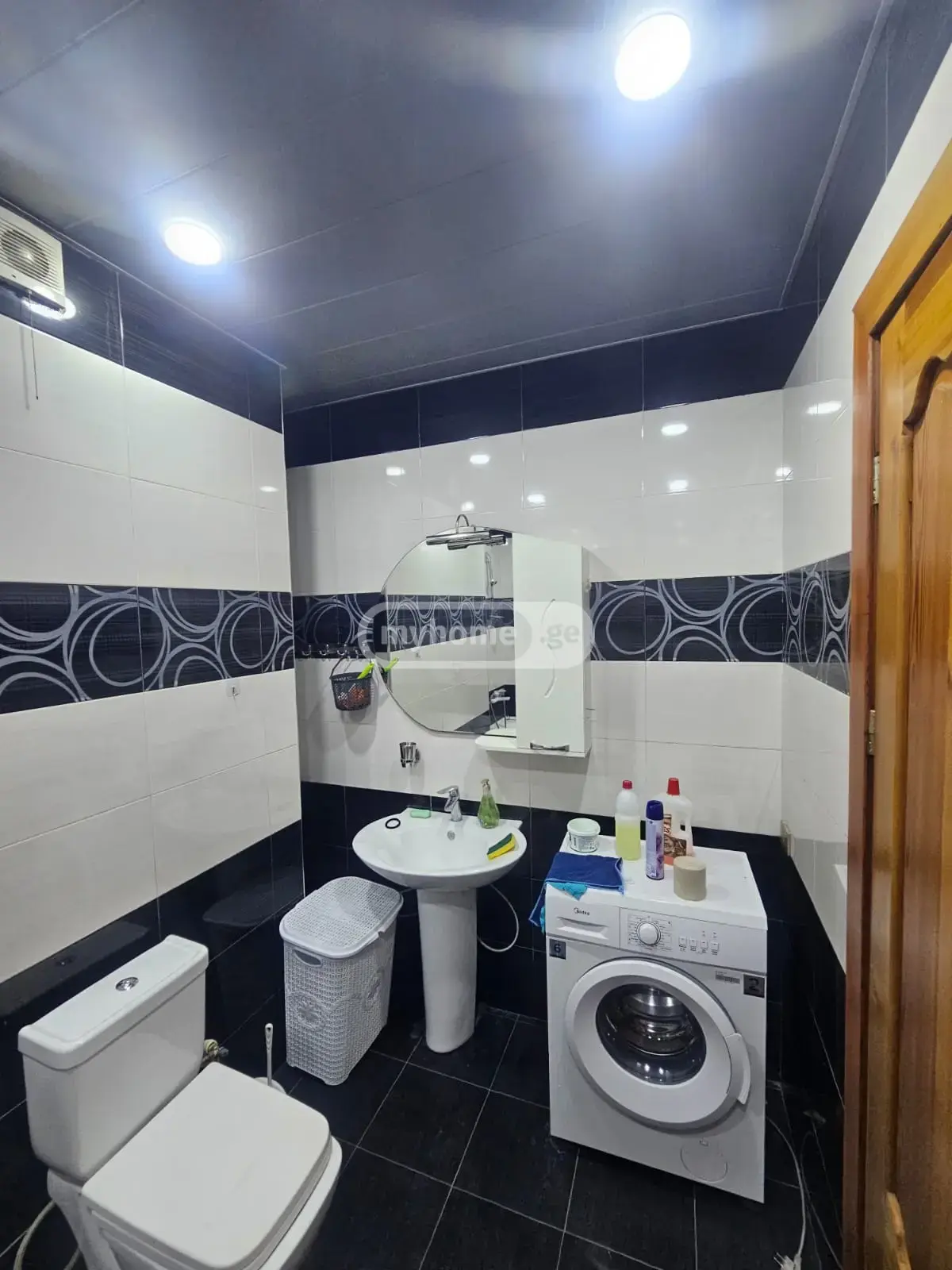 3 Room Apartment For Rent In Didube view 10