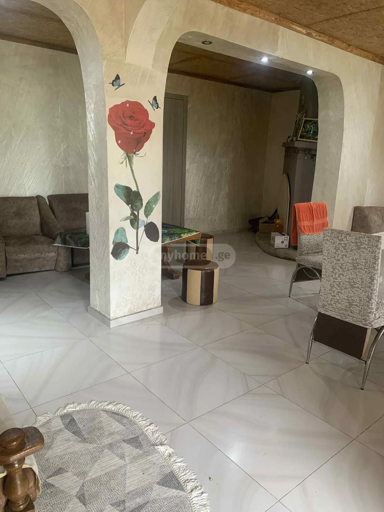 7 Room Private House For Sale view 2