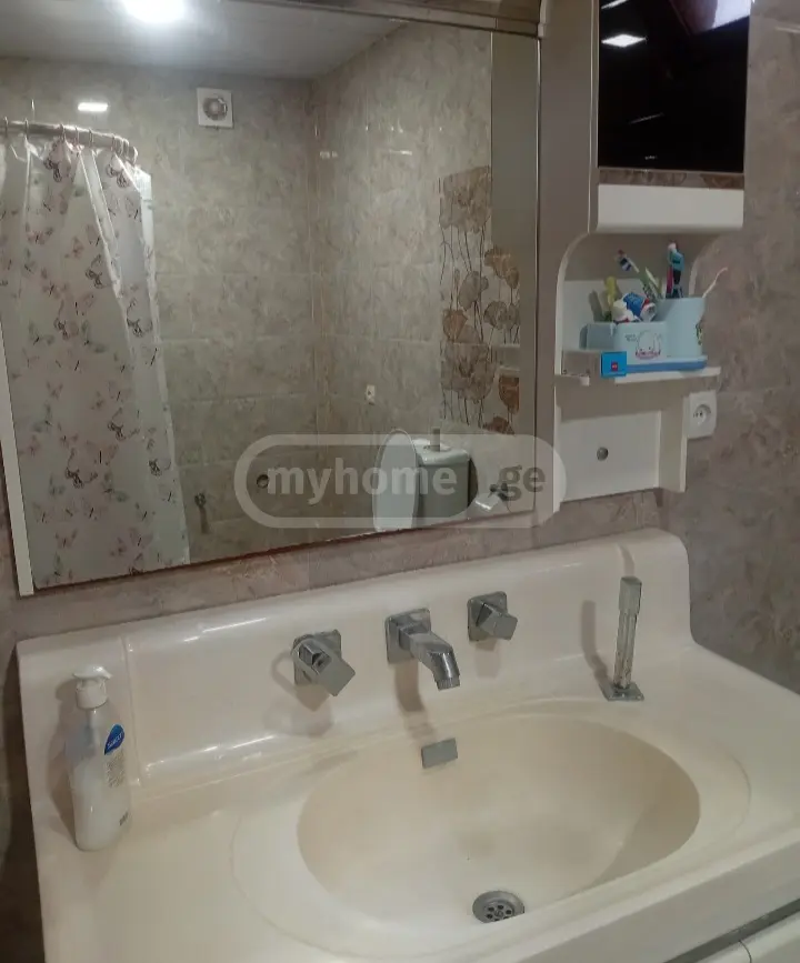7 Room Private House For Sale view 8
