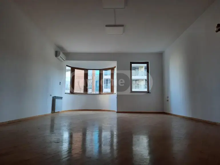 10+ Room Private House For Sale In Vake view 6