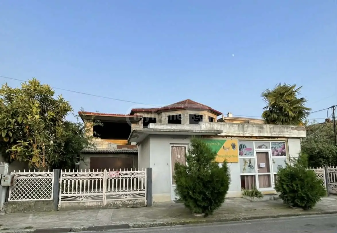 Продажа 7-комната Частный дом view 1