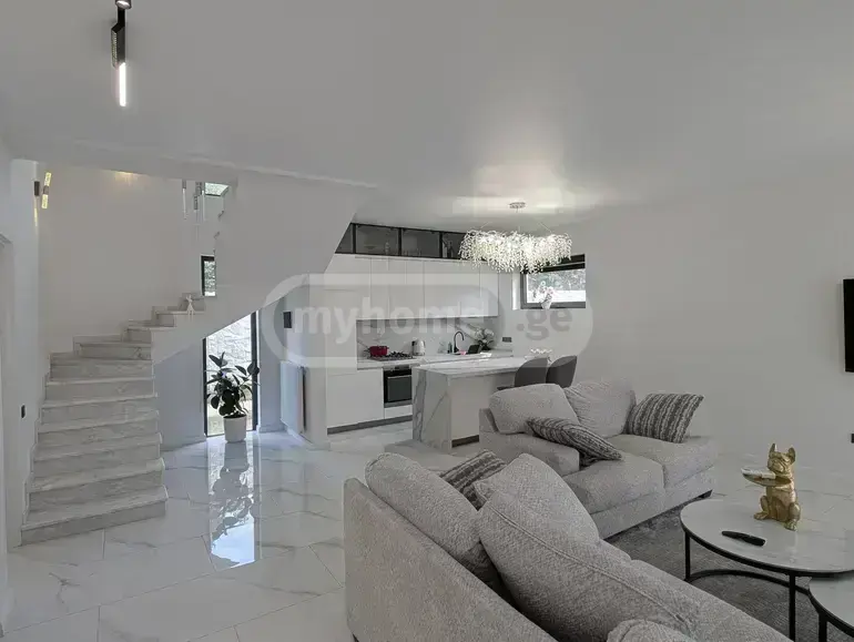 6 Room Country House For Sale view 3