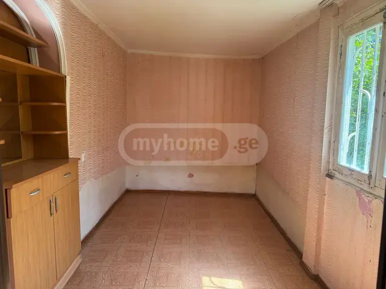 4 Room Private House For Sale view 5
