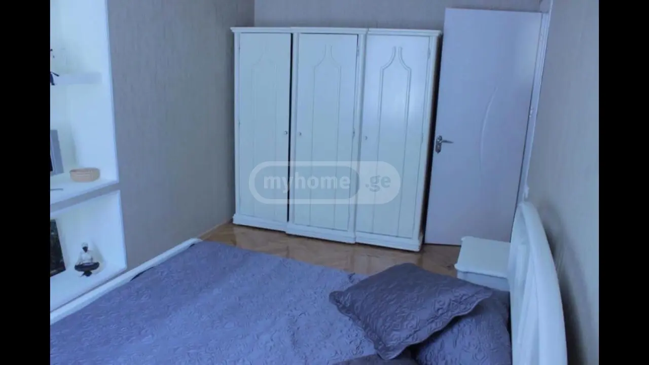 3 Room Apartment For Rent In Sololaki view 5