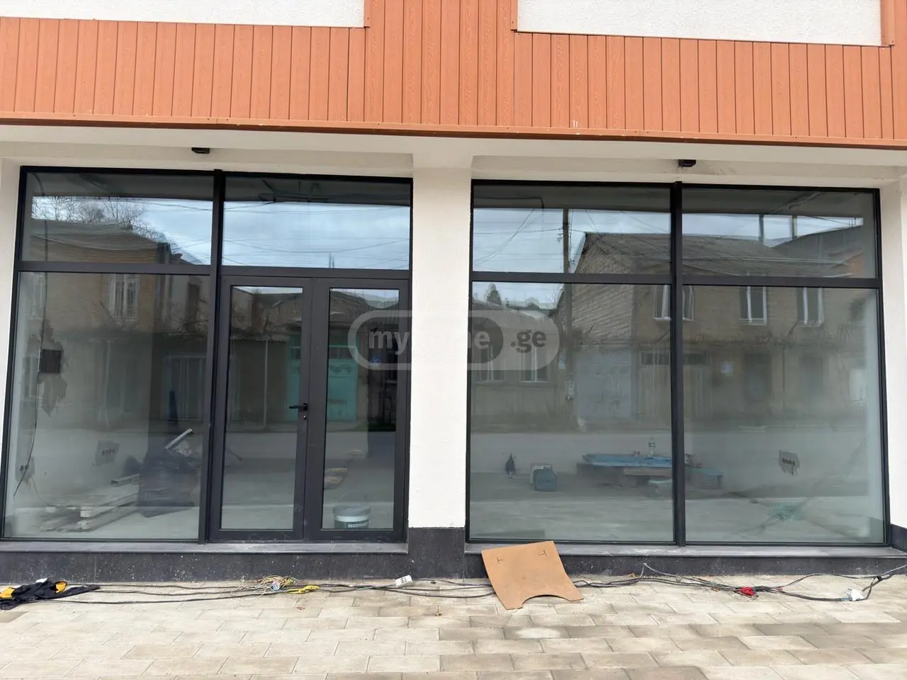 Universal Commercial Area For Rent In Gori view 2