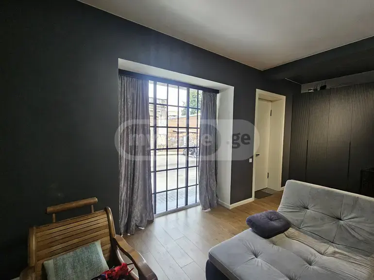 4 Room Private House For Sale view 9