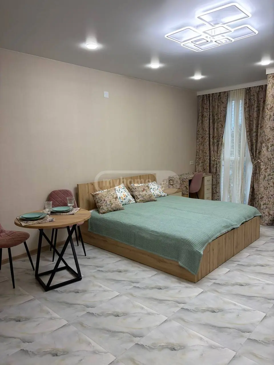 1 Room Apartment For Rent In Makhinjauri, In Batumi view 2