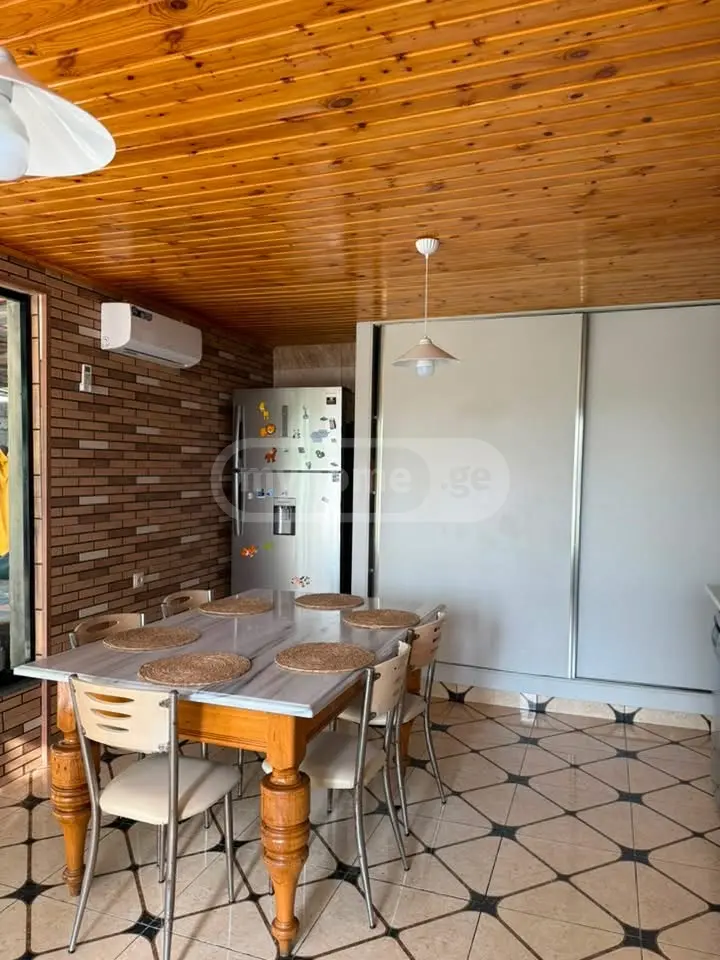 10+ Room Private House For Sale In Tskaltubo view 4