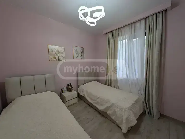 6 Room Country House For Sale view 9