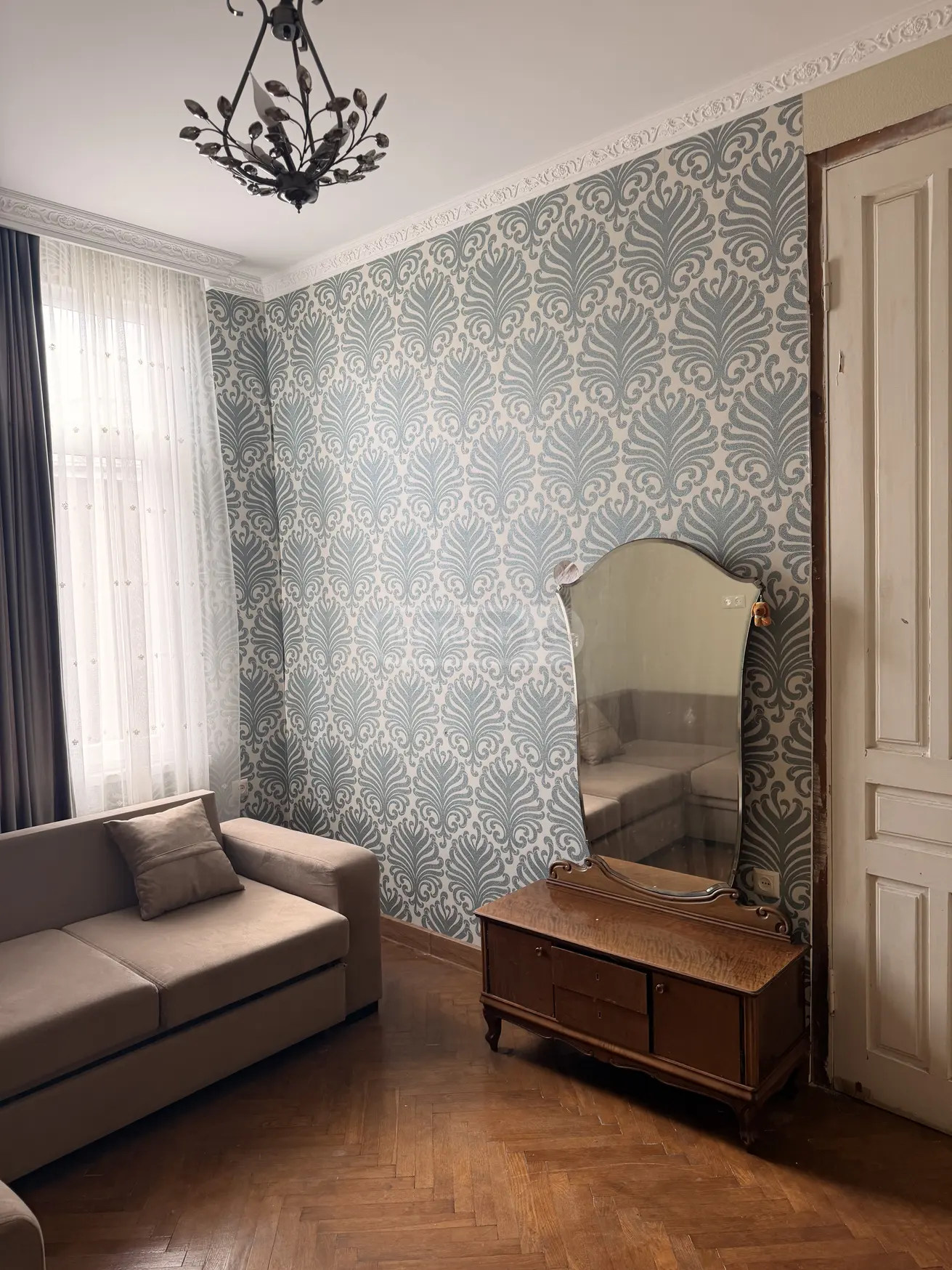 7 Room Private House For Sale view 8
