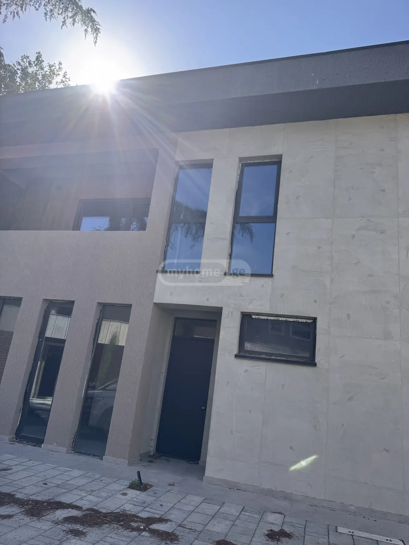 6 Room Private House For Sale view 2