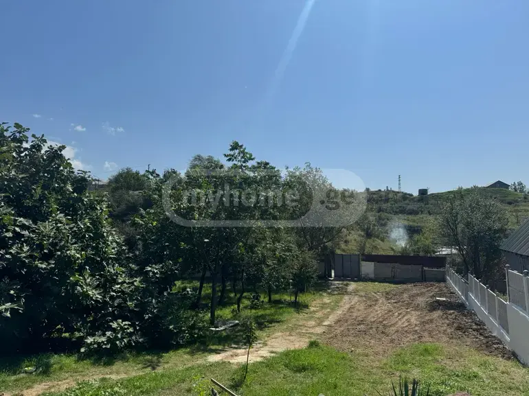 4 Room Private House For Sale view 2