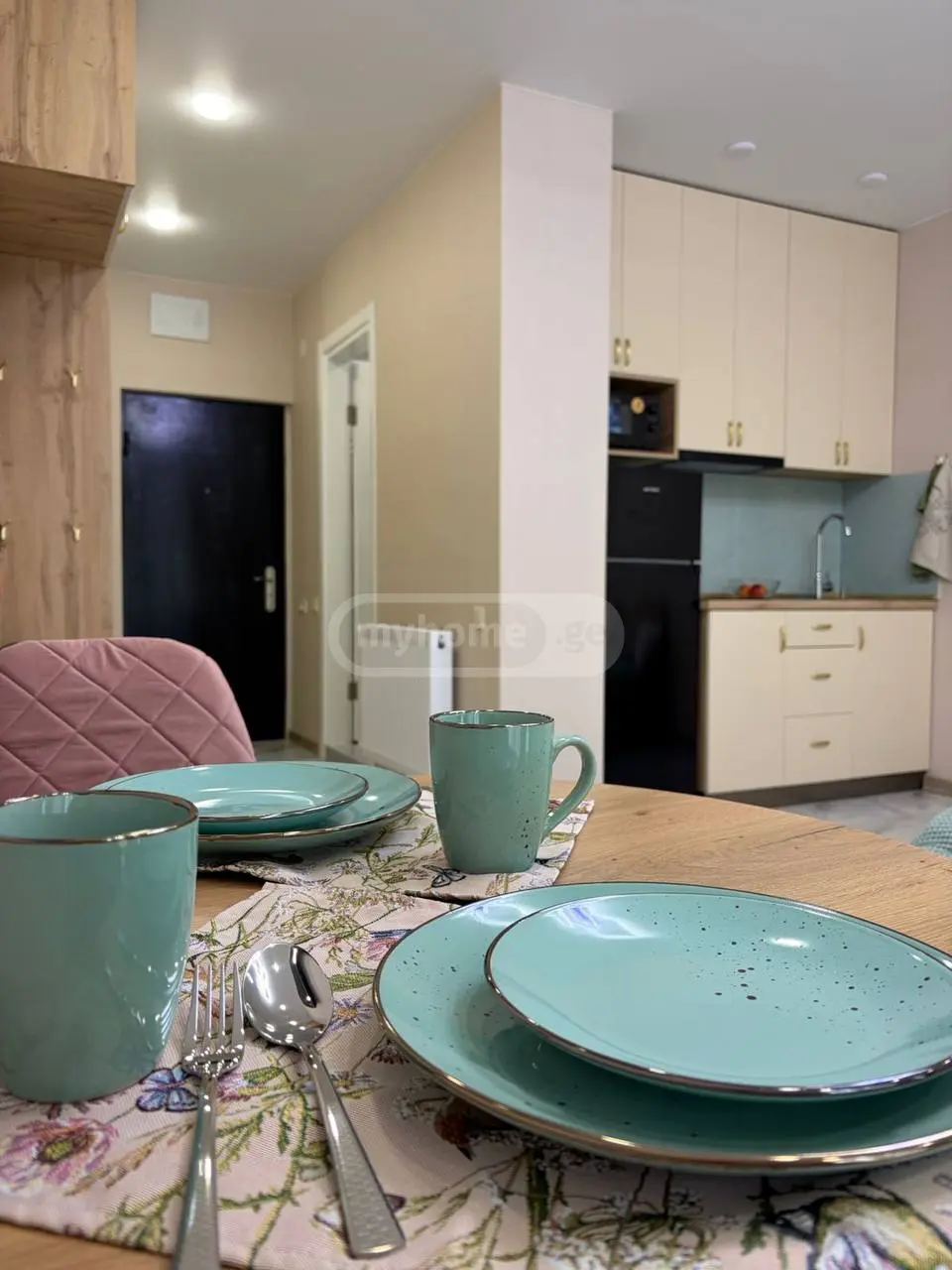 1 Room Apartment For Rent In Makhinjauri, In Batumi view 1