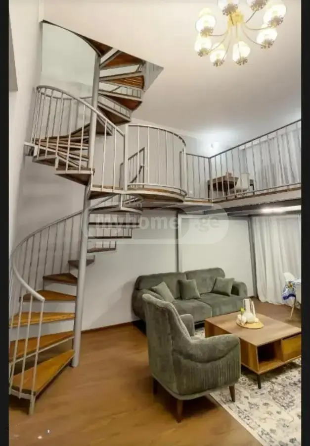 3 Room Private House For Rent In Sololaki view 8