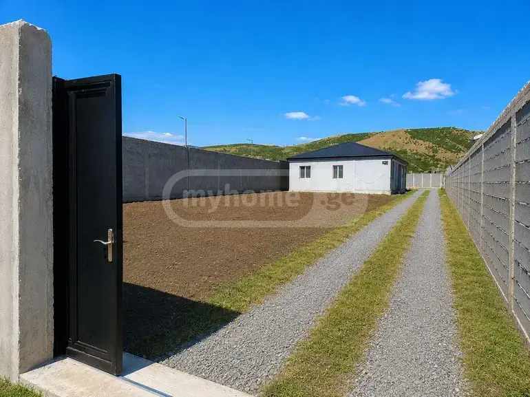 7 Room Private House For Sale view 1