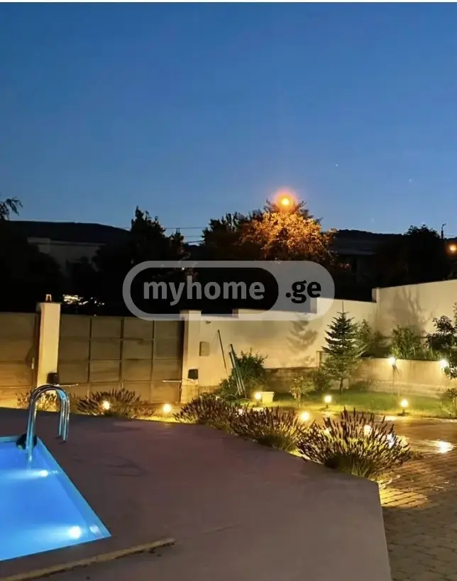 5 Room Private House For Rent In Sololaki view 3