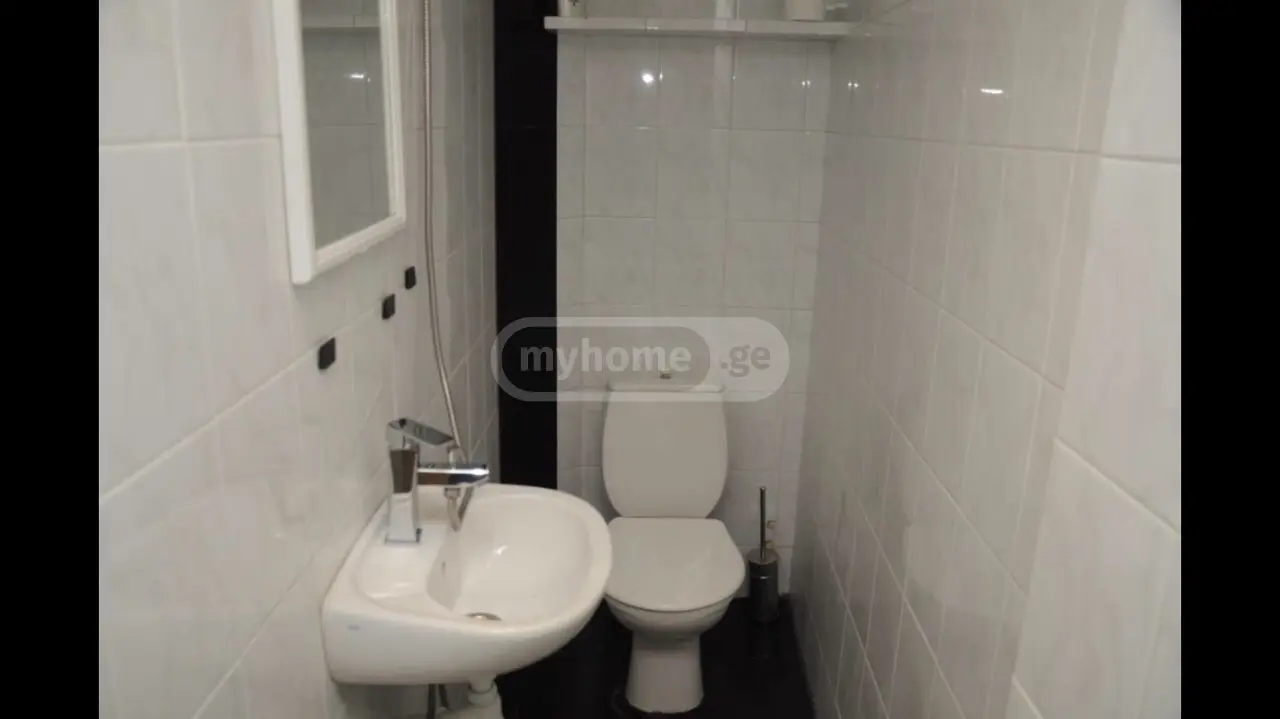 3 Room Apartment For Rent In Sololaki view 3