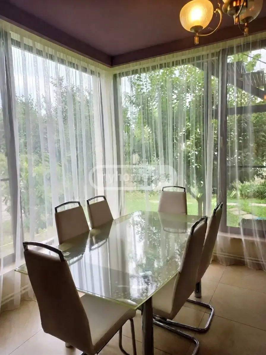 6 Room Country House For Sale view 3