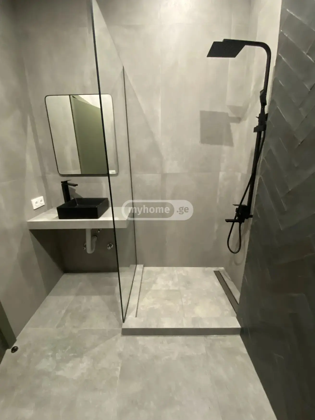5 Room Private House For Rent In Sololaki view 6