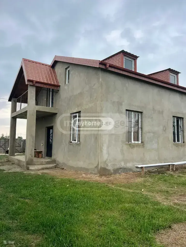 4 Room Private House For Sale view 1