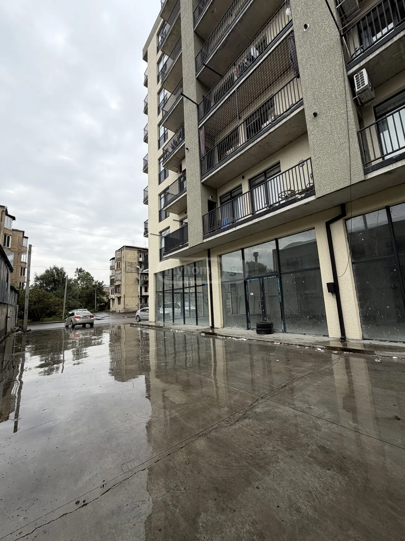 Universal Commercial Area For Rent In Gori view 1