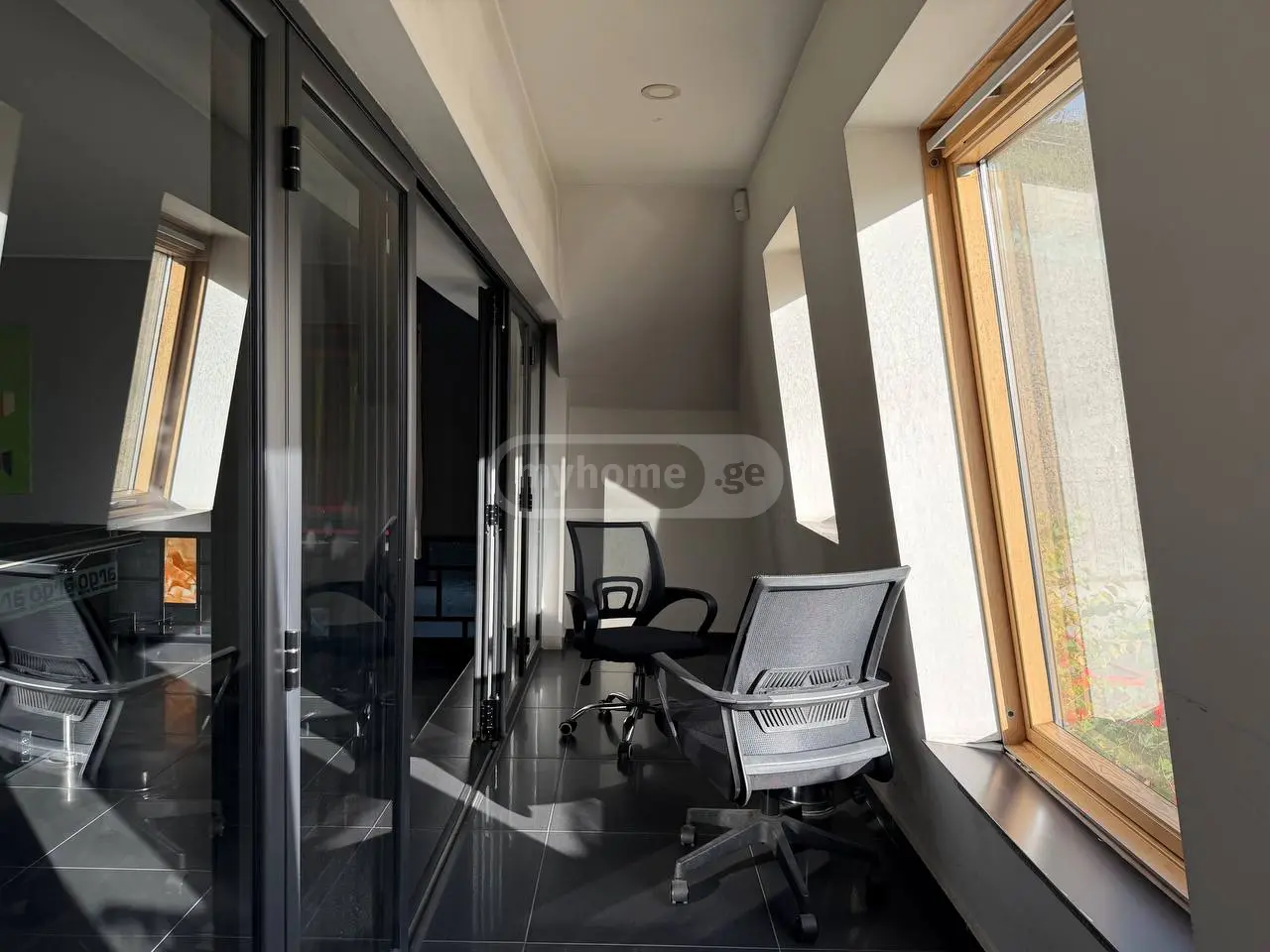 Universal Commercial Area For Rent In Avlabari view 9
