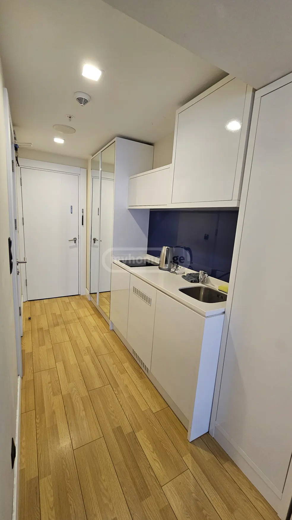 1 Room Hotel For Rent Khimshiashvilis Ubani, In Batumi view 3