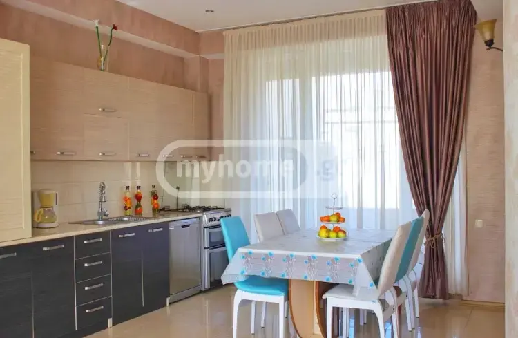 7 Room Private House For Rent In Isani view 9