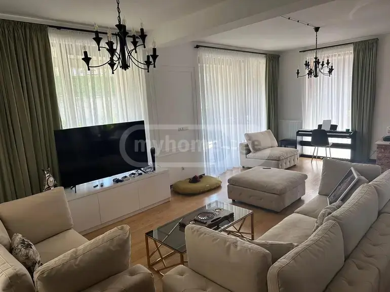 7 Room Private House For Rent In Sololaki view 5