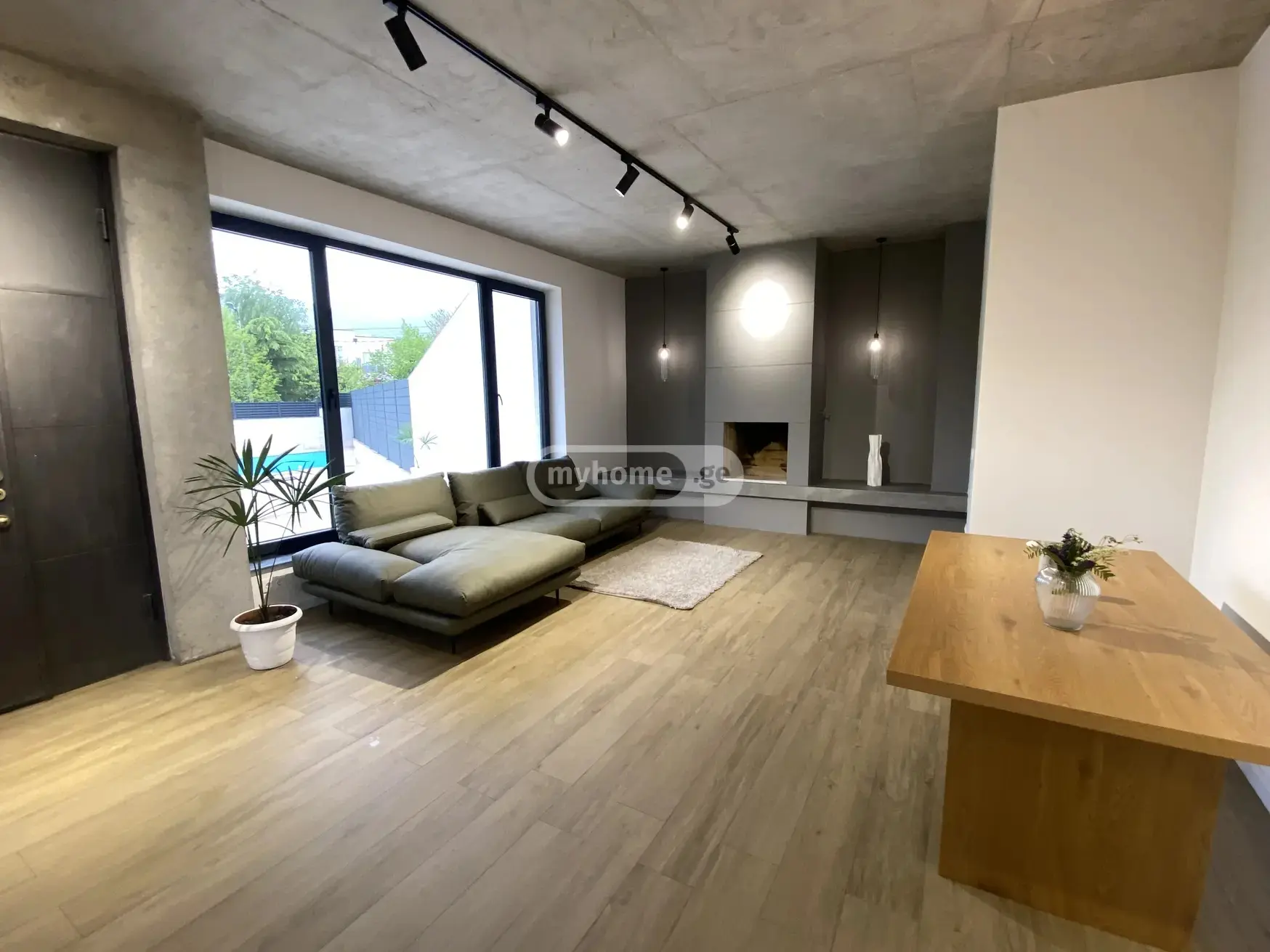 5 Room Private House For Rent In Sololaki view 1