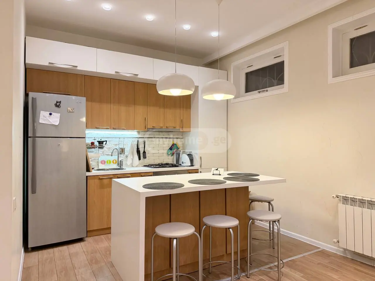 3 Room Apartment For Rent In Vera view 2