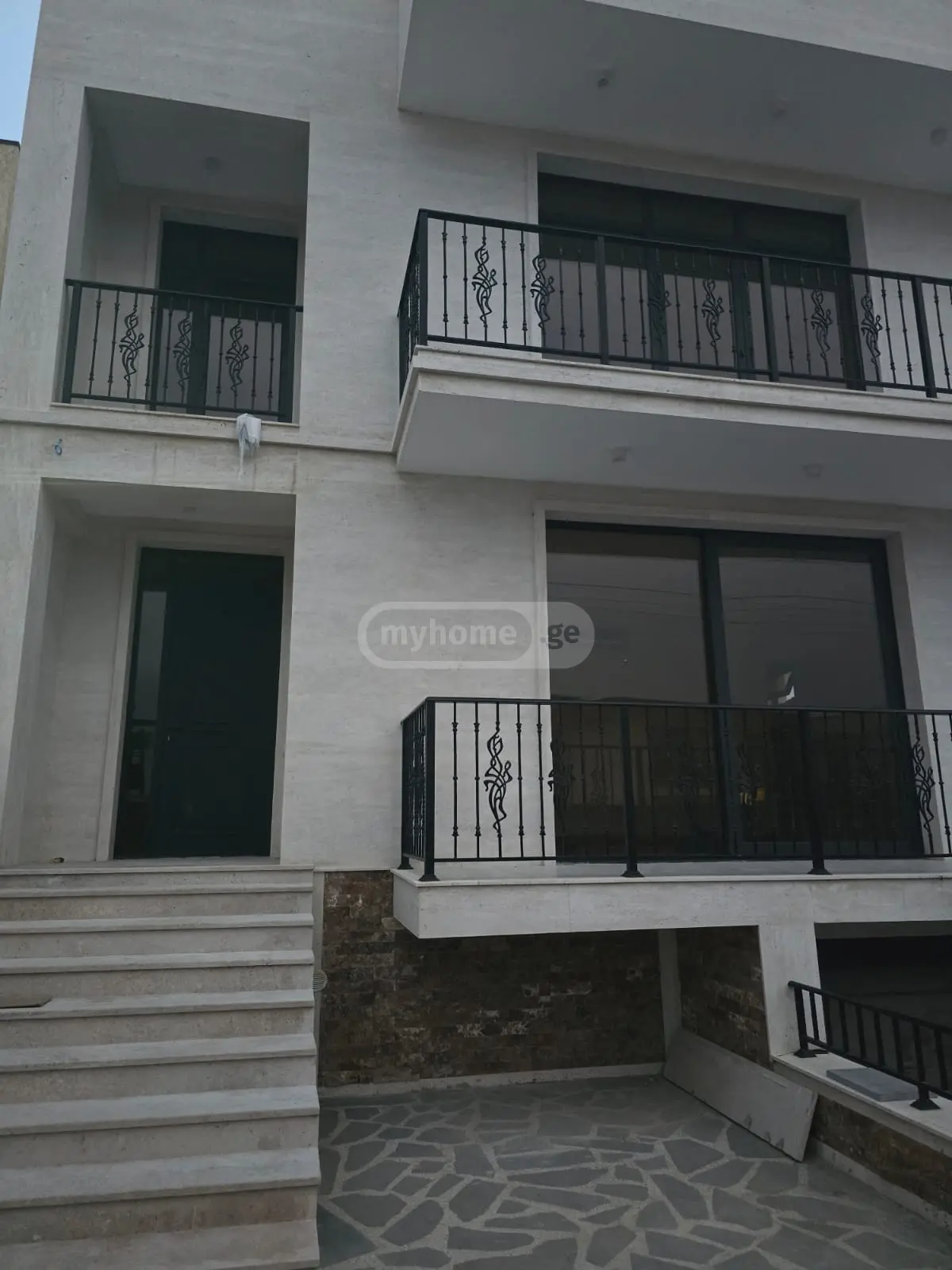 6 Room Private House For Sale view 14