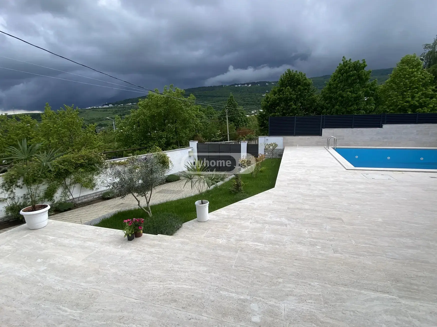 5 Room Private House For Rent In Sololaki view 8
