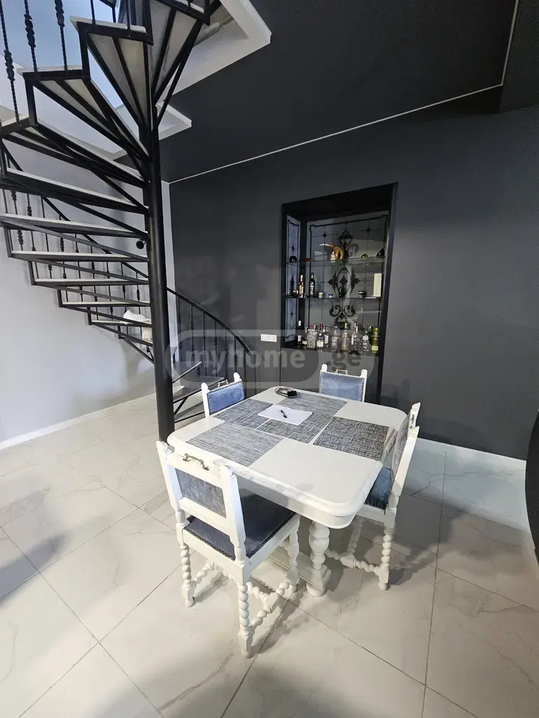 4 Room Private House For Sale view 7