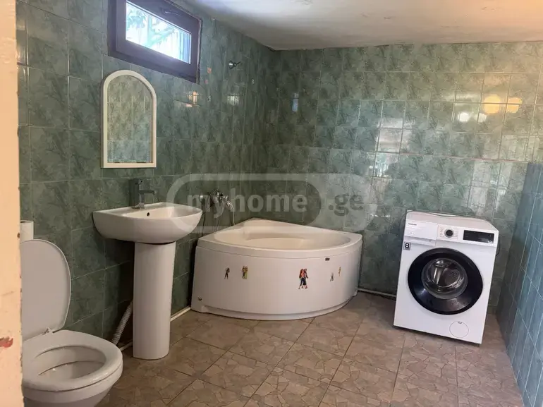 4 Room Private House For Sale view 9