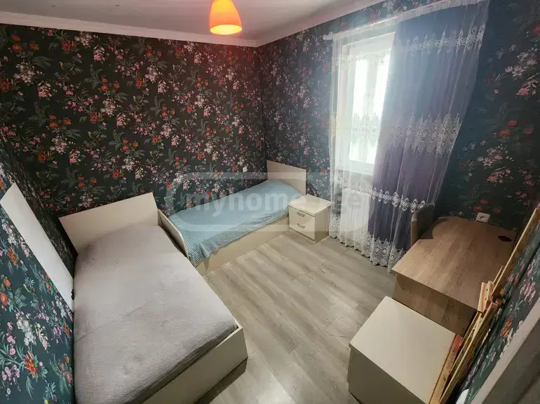 7 Room Private House For Sale view 6