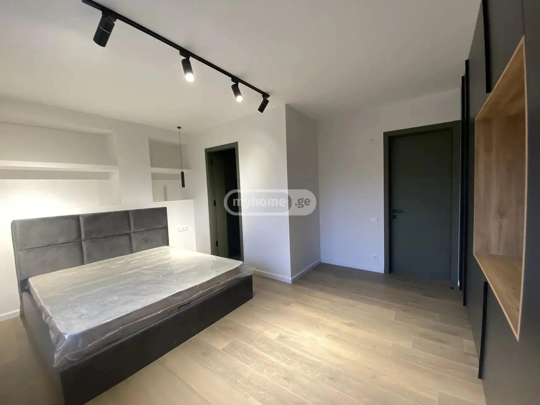 5 Room Private House For Rent In Sololaki view 13
