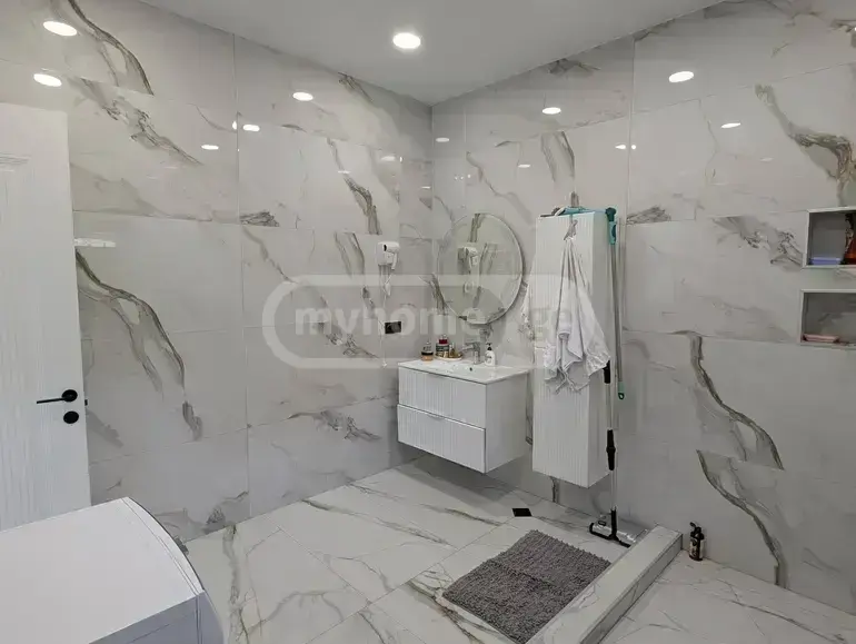 6 Room Country House For Sale view 14