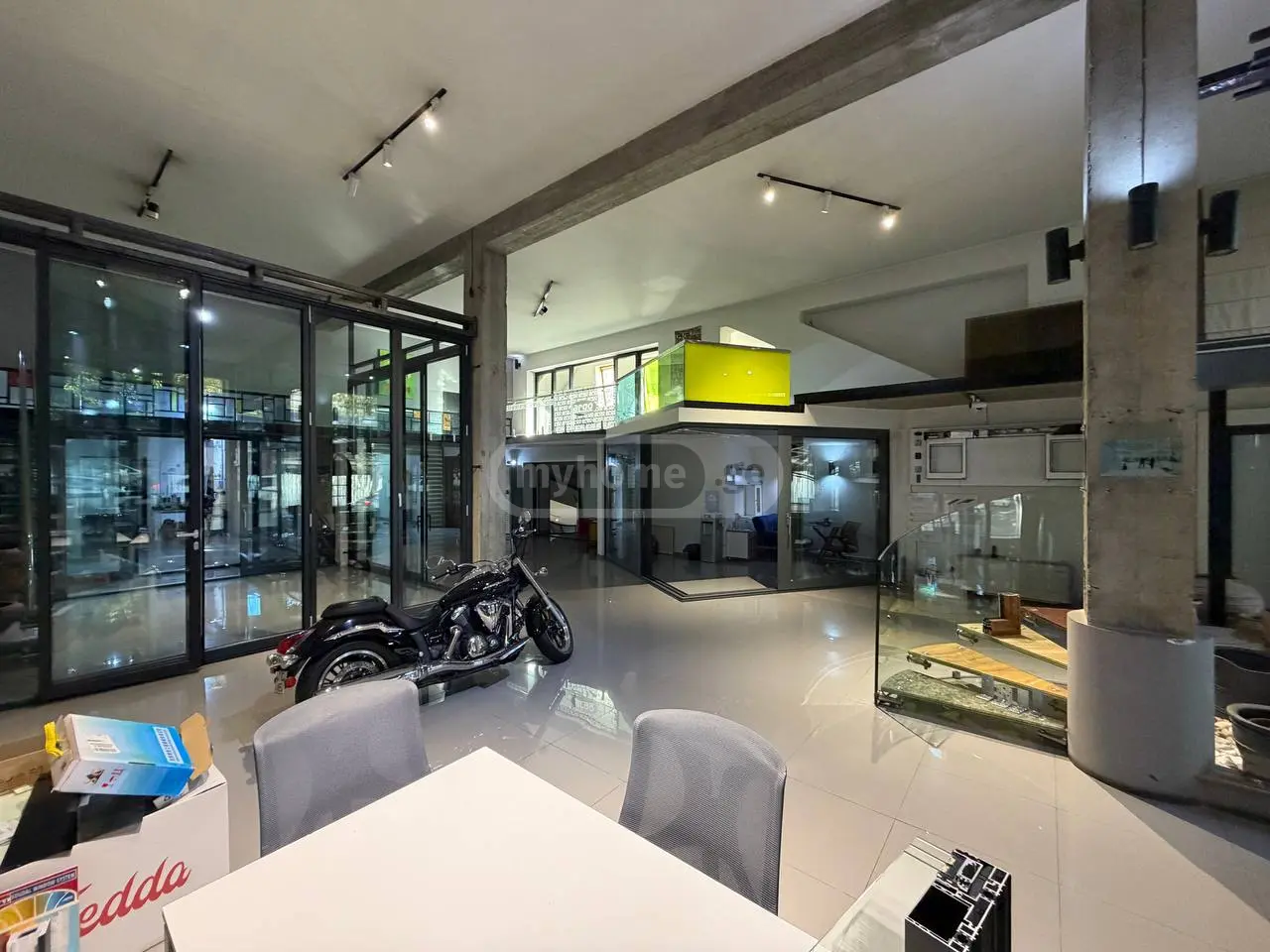 Universal Commercial Area For Rent In Avlabari view 3