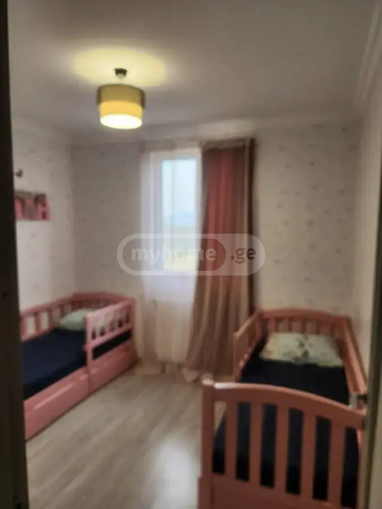 7 Room Private House For Sale view 5