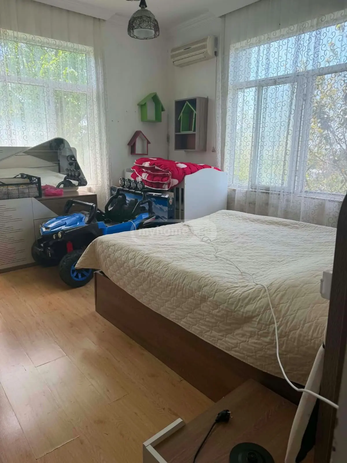 5 Room Private House For Sale view 14