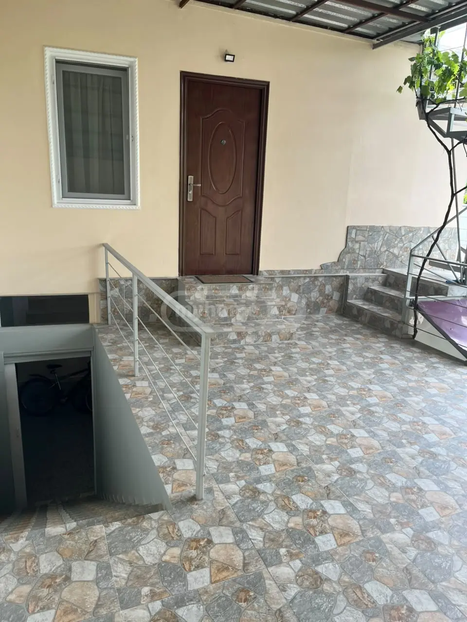 3 Room Apartment For Rent In Gori view 13