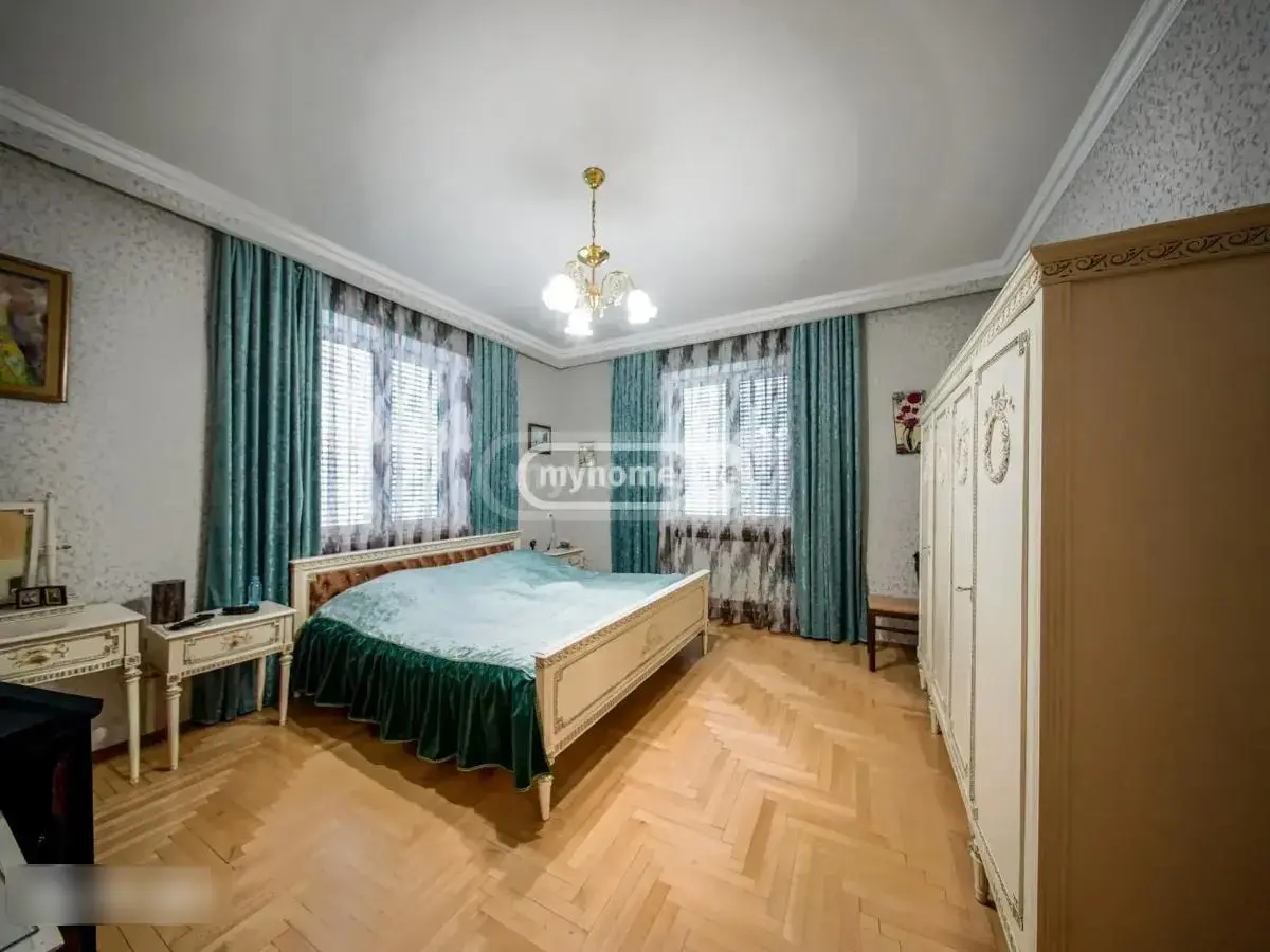 8 Room Private House For Rent In Didube view 9