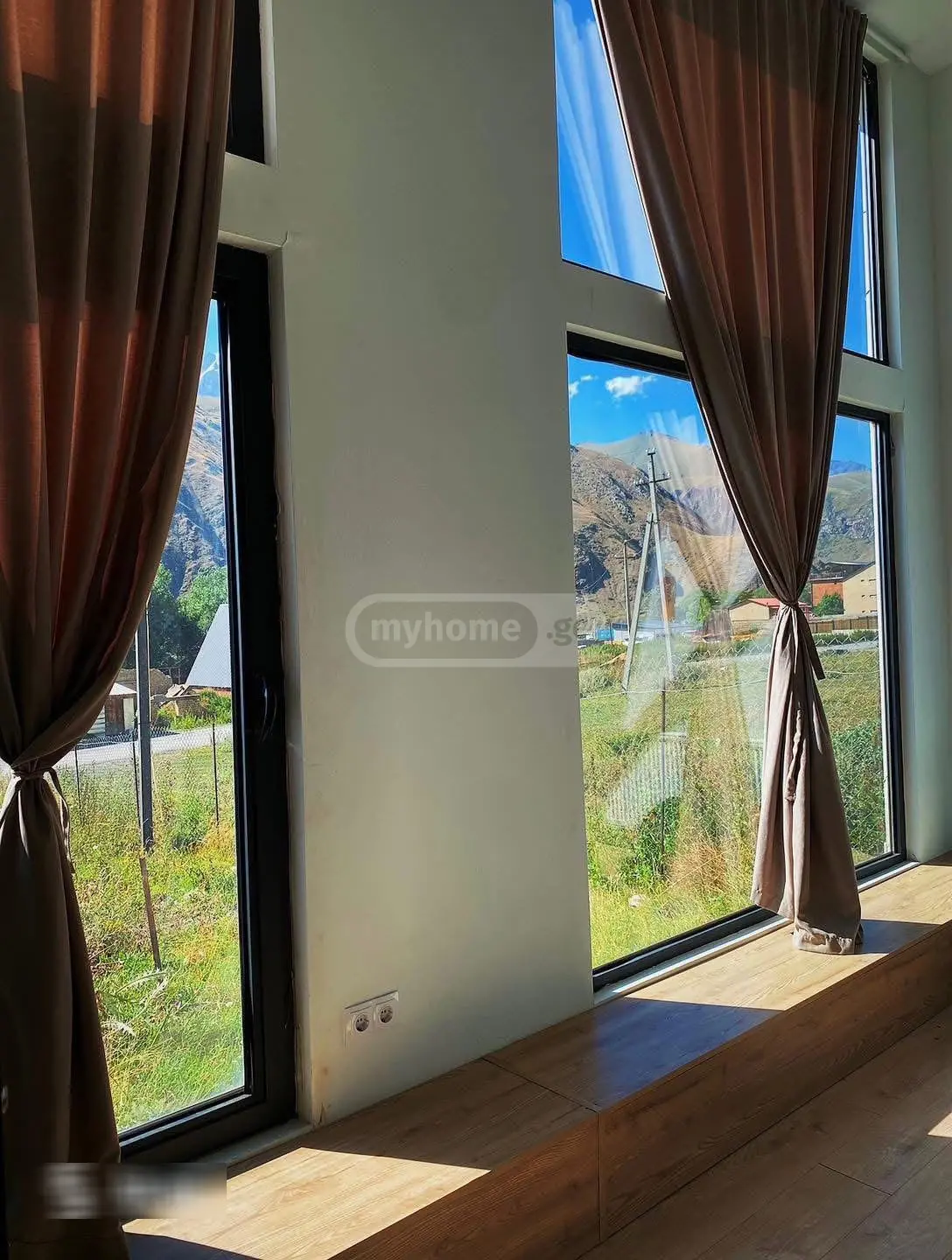 7 Room Hotel For Sale view 7