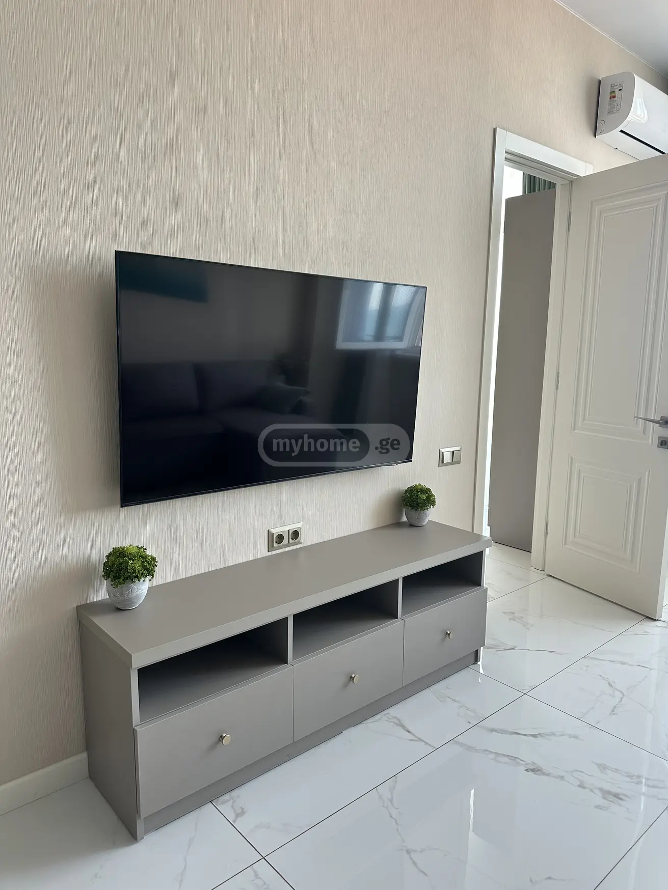 2 Room Apartment For Rent In Kobuleti view 3
