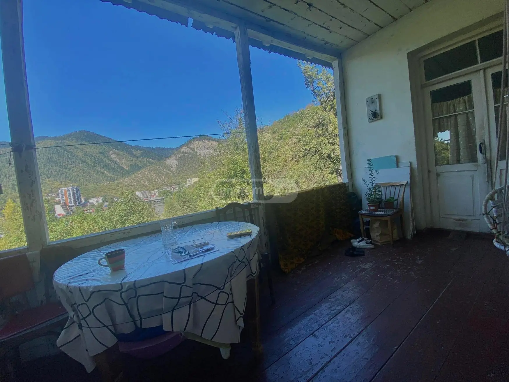 6 Room Private House For Sale view 9