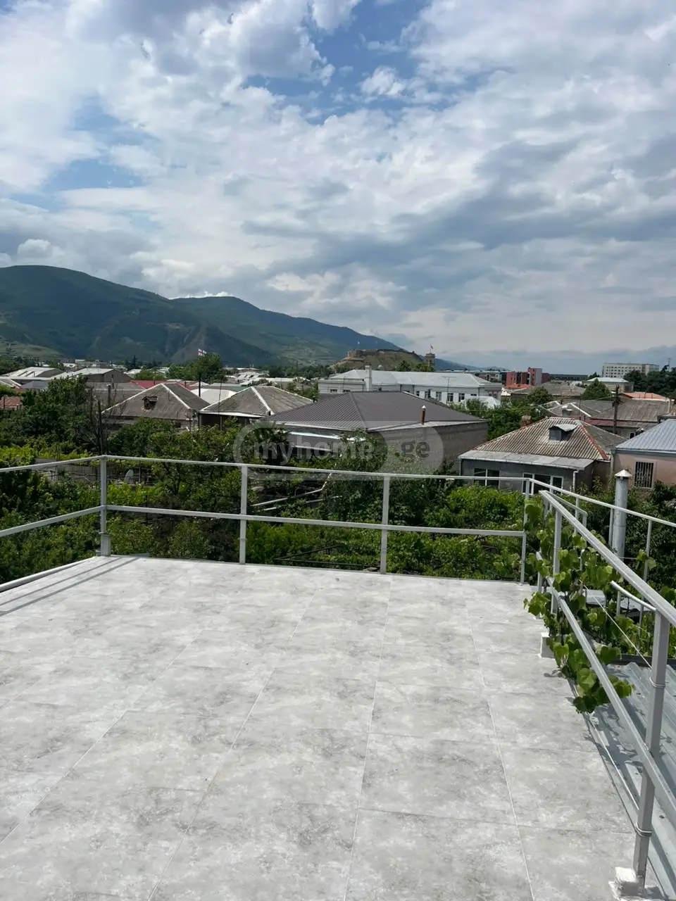 3 Room Apartment For Rent In Gori view 16