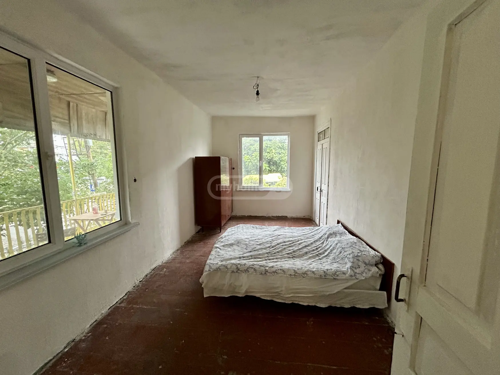 4 Room Private House For Sale view 9